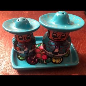 Decorative Salt & Pepper Shaker